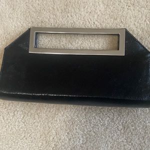 Black the limited clutch